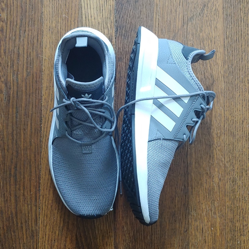 Adidas Sneakers